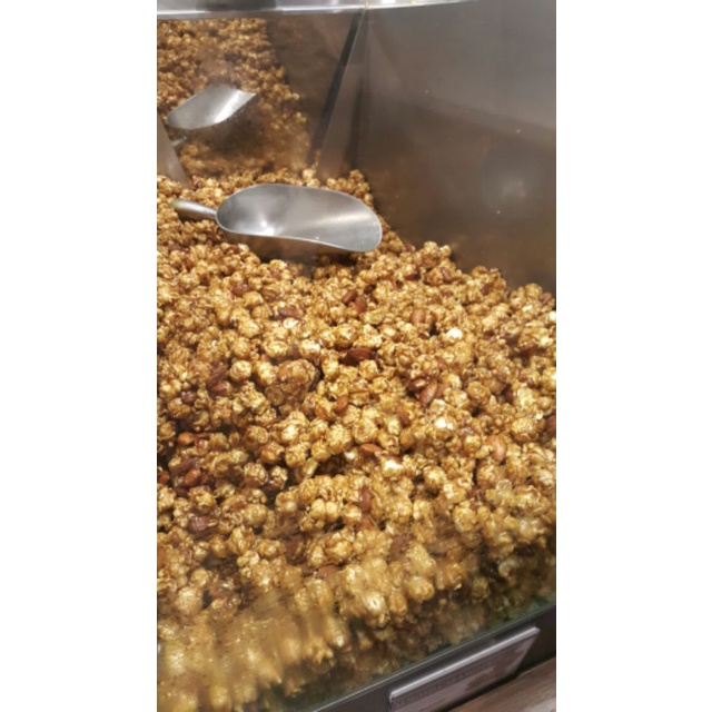 《哈屁喵代購》美國爆米花Garrett Popcorn（101店代購）袋裝-杏仁焦糖$夏威夷焦糖口味-真空包裝服務