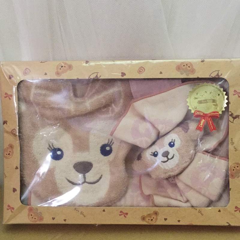 💝達菲熊💝雪莉梅 嬰兒圍兜兜&amp;小方巾禮盒組