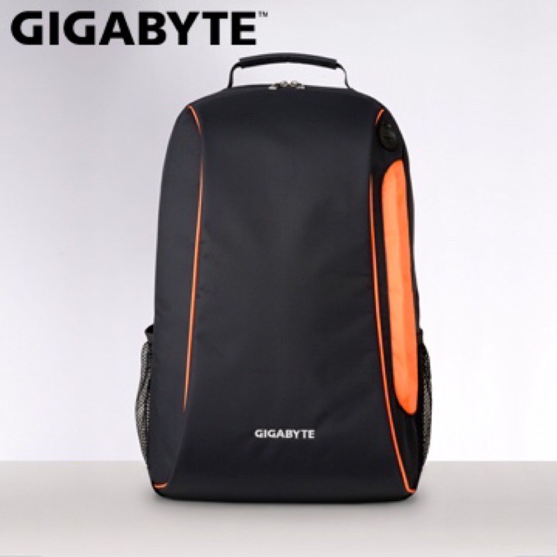 🧧GIGABYTE 17吋多功能筆電後背包