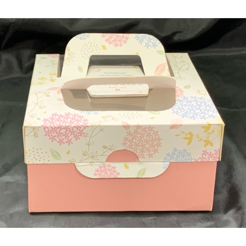 紙盒 4吋S手提鏤空蛋糕盒 手提蛋糕盒 蛋糕包裝盒 鏤空蛋糕盒 10入 75折