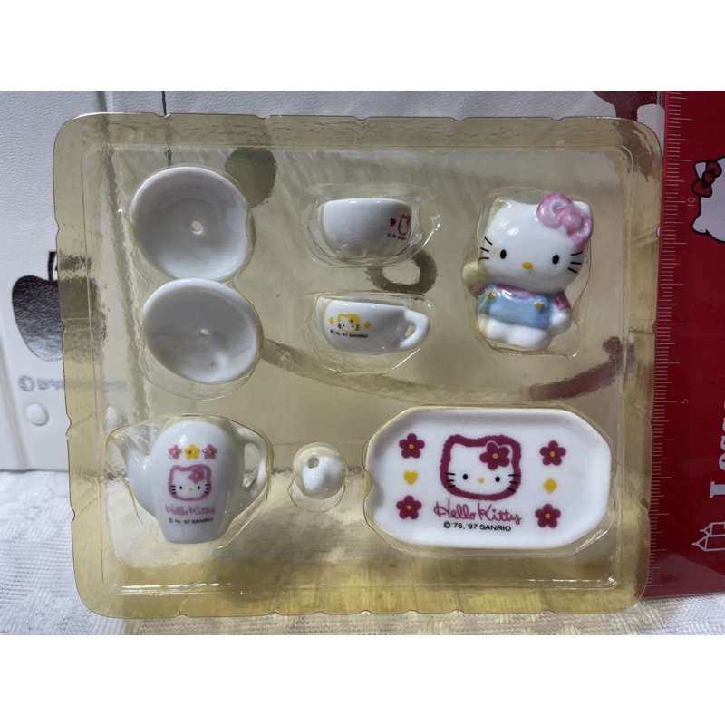 kitty 1997日本 早期絕版 迷你陶瓷公仔杯盤食玩組