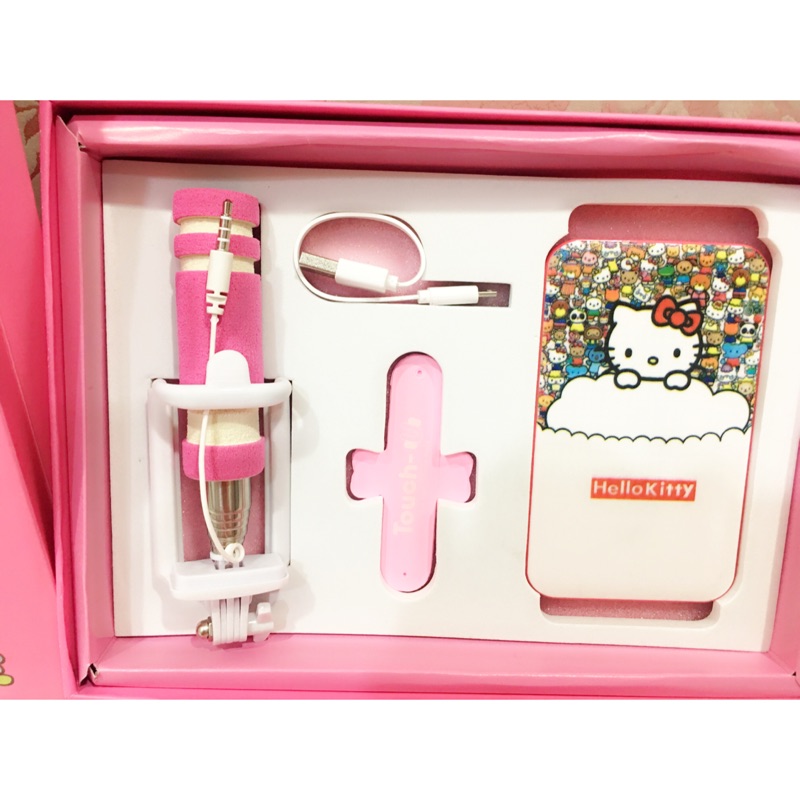 Hello Kitty 或 哆啦A夢 行動電源自拍棒禮盒組