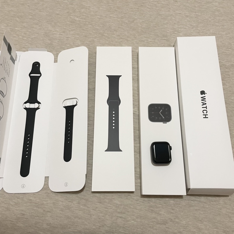 apple watch se 40mm 黑色 保固內 二手 附贈2個錶帶 電池健康度 100% GPS