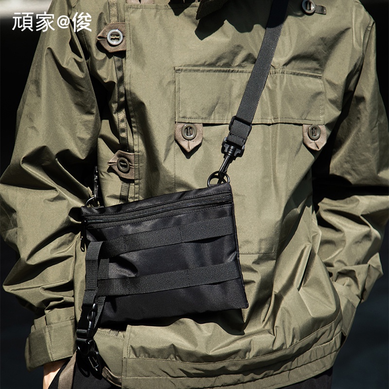軍事戰術側背小包 個性工装胸包 織帶 小後背包 包包 單肩 輕便 軍事風 潮流 零錢包 鑰匙包