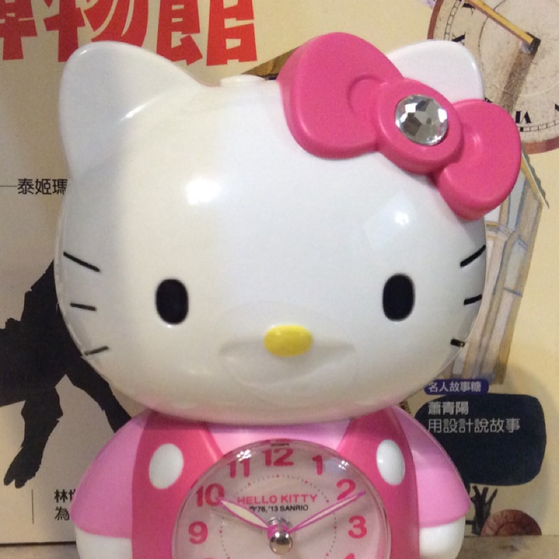 全新 正版 三麗鷗授權 夜光 Hello Kitty 鬧鐘 約15.5*9*7
