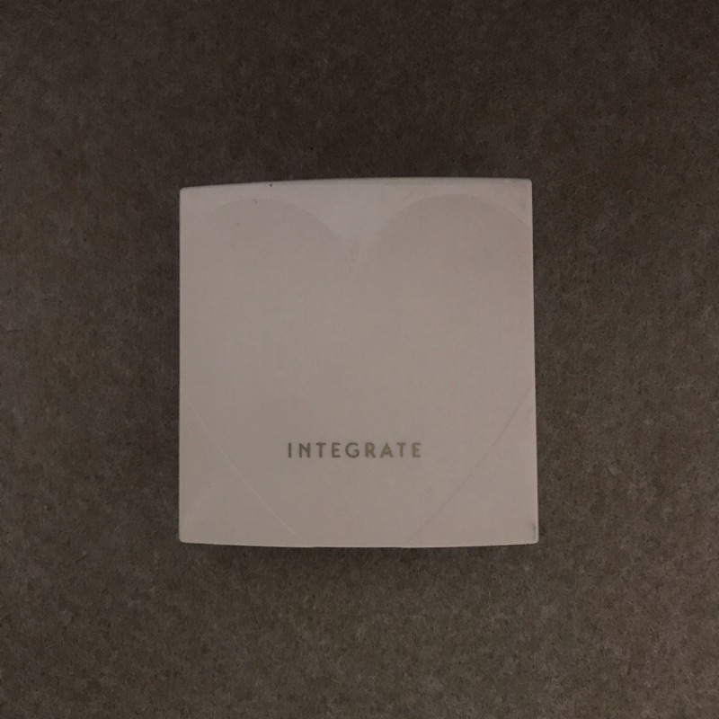 INTEGRATE蜜粉餅