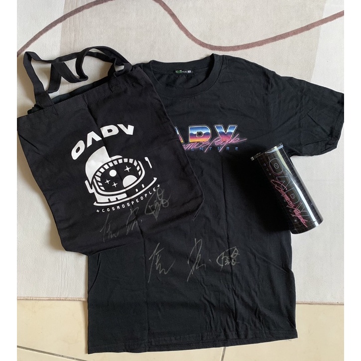 宇宙人親筆簽名OADV帆布袋、T-shirt