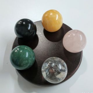 天然五行珠一組3公分.東菱玉.粉晶.黑曜.黃玉.白水晶3cm+付盤8.6cm