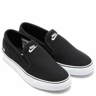 toki canvas nike