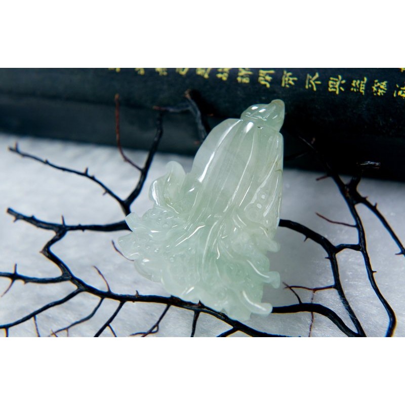 [Disk水晶][百財來聚]老坑冰綠翡翠白菜精雕墜GF-04