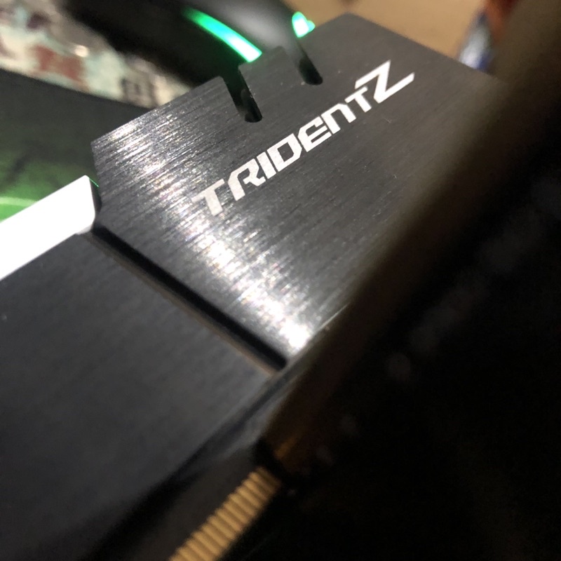 芝奇 三叉戟 Gskill TridentZ DDR4 4266Mhz 8GB*2 RAM