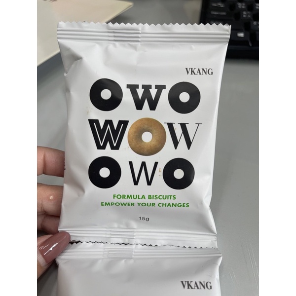 wow酥餅（圓筒包裝，2022/5/3到期，5折出售）