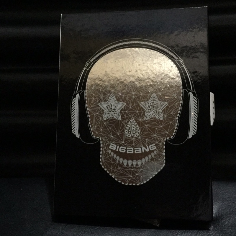 韓版Big Bang第四張迷你專輯MINI4附贈YG Family Card近全新