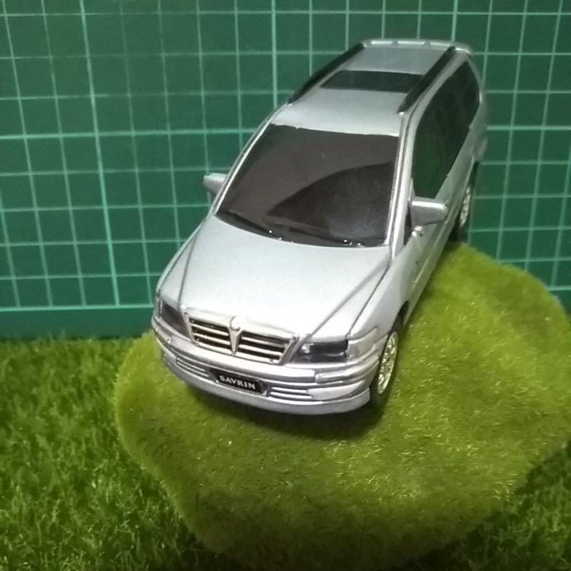 絕版老玩具車三菱SAVRIN塑膠迴力車約11公分