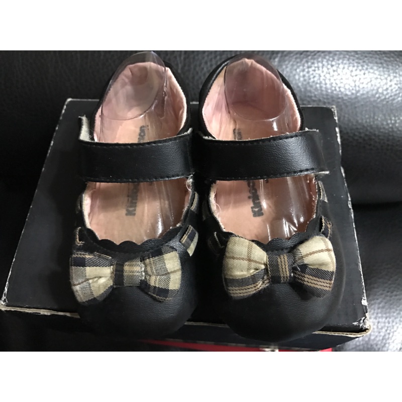 金安德森女寶娃娃鞋 尺吋13.5 附鞋盒，適穿 12.5cm 左右