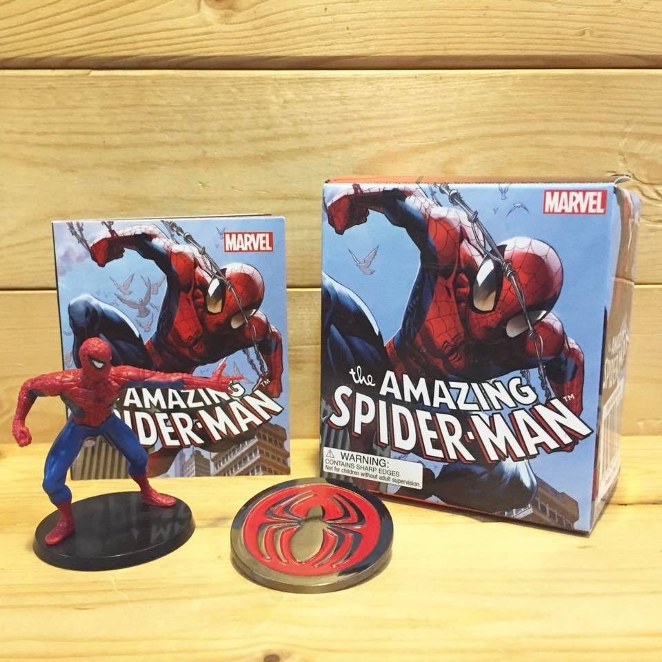 日本進口marvel Spiderman 蜘蛛人附別針 公仔 小故事書組合包 蝦皮購物