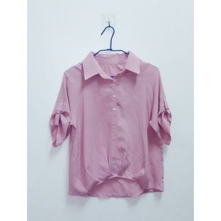粉色半開襟前短後長襯衫 短袖 五分袖 反折袖 衣服 上衣 襯衫 粉紅色