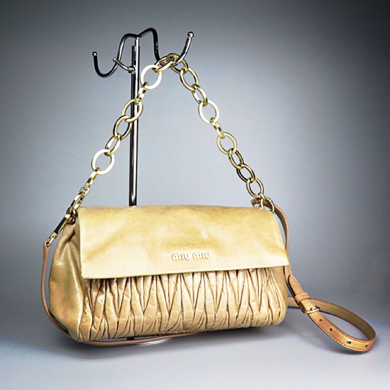 一折出清 日本伊勢丹百貨專櫃購回 名牌精品包真品miu Miu 金鏈圓環日本專屬限量版三用手提包 肩背包 斜背包