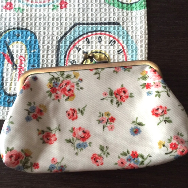 Cath Kidston 小花珠扣零錢包