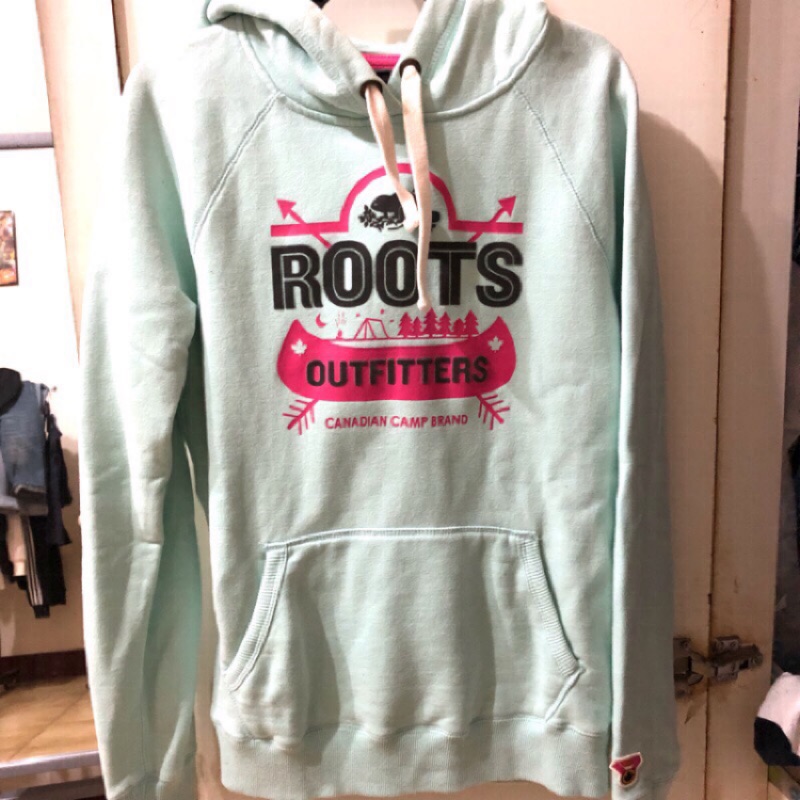 Roots 女生帽T