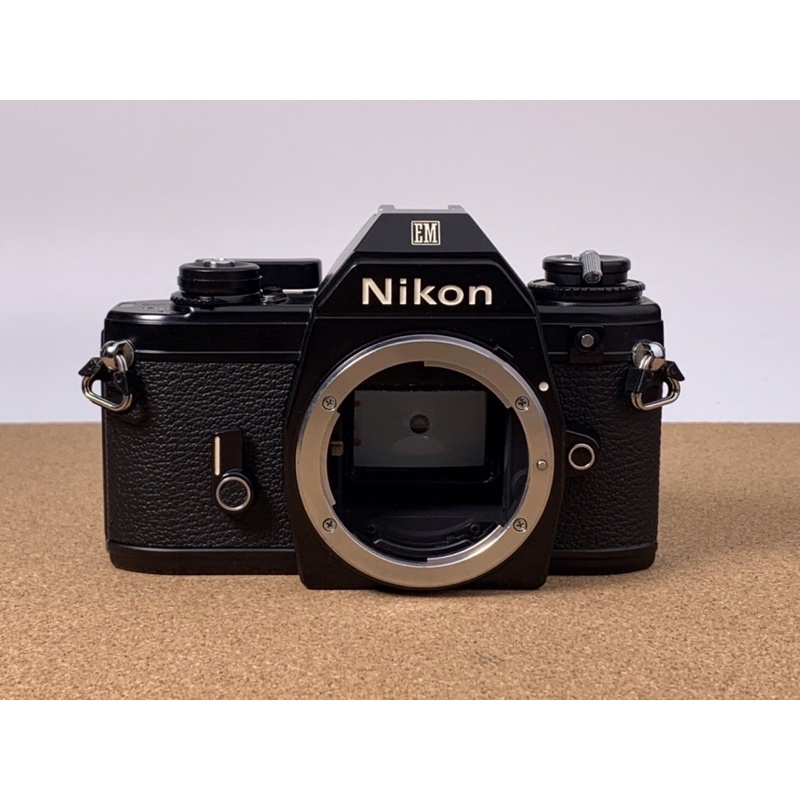 🔹 Nikon EM 輕便型單眼底片相機🔹