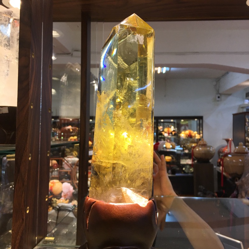 招財黃水晶柱（1.8公斤）（完售）