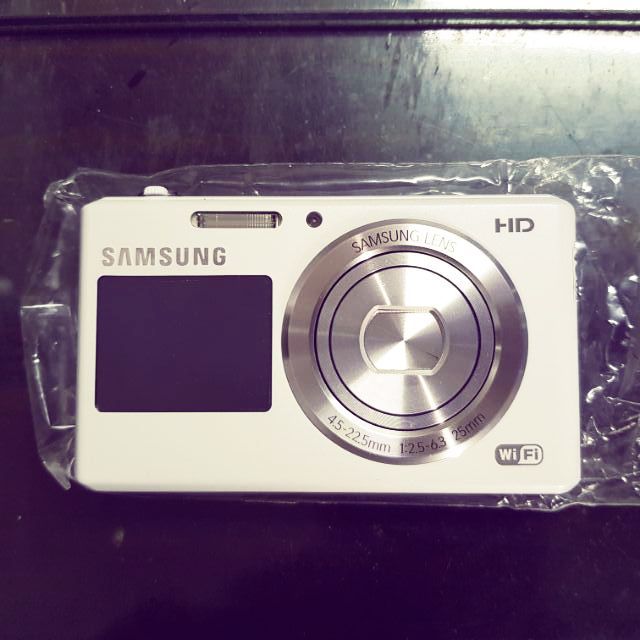 三星數位相機 Samsung DV150F 白色 沒用過幾次 全新含原廠外盒與全部配件