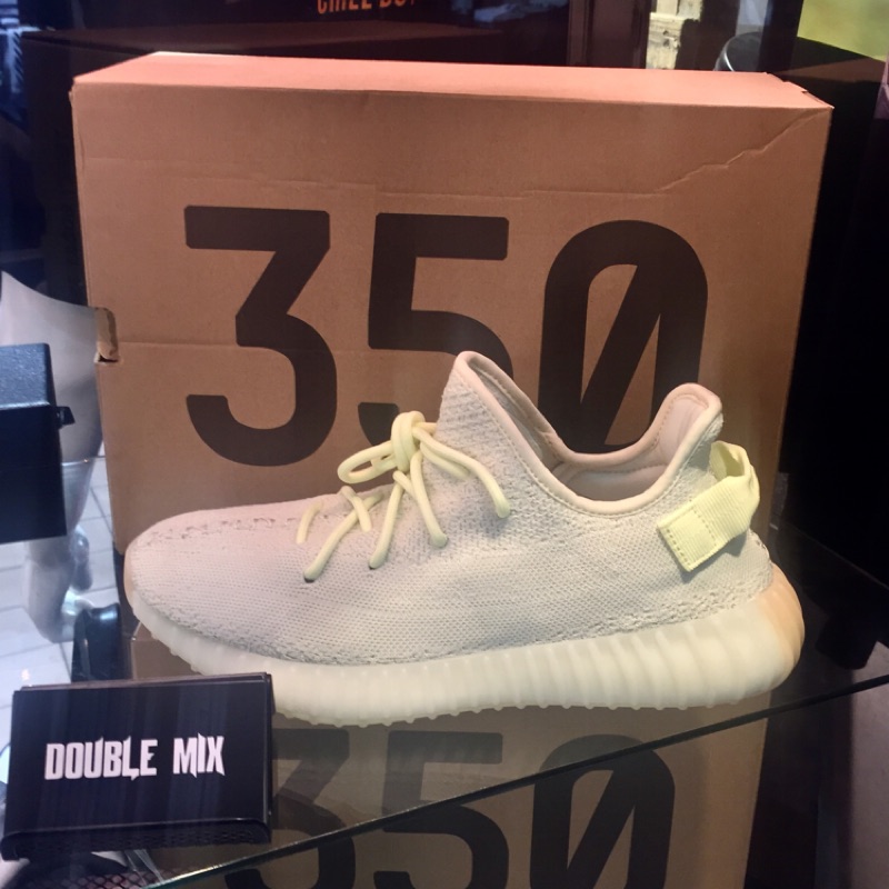 yeezy boost 350  v2  butter