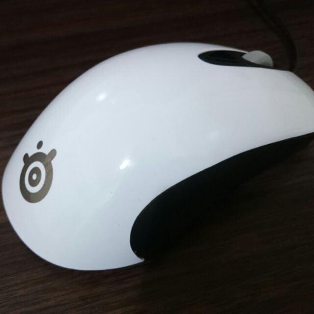 Steelseries Kinzu V3 電競光學滑鼠