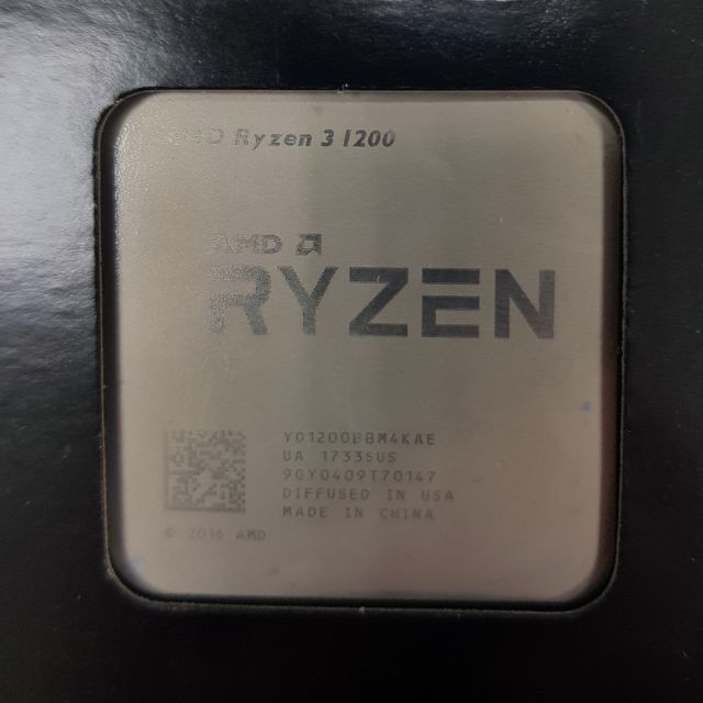 二手 AMD RYZEN3 1200 + 原廠風扇 保固內