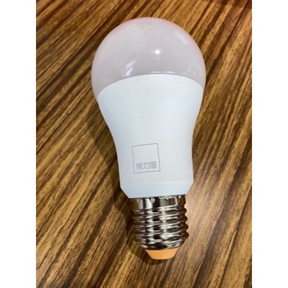 二手用1週 特力屋 LED球泡型燈泡-燈泡色/9W F3000 1060lm 30-90mA /DATE 2021/04