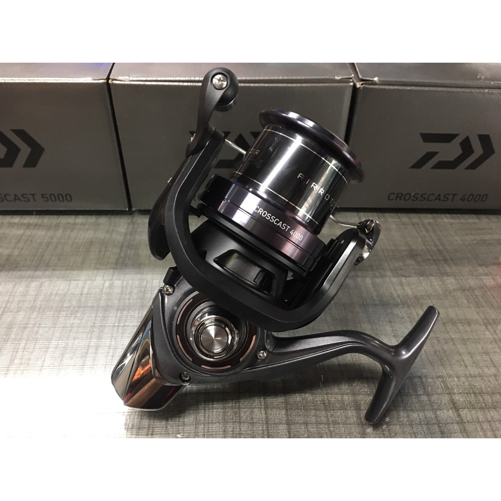 DAIWA 17年CROSSCAST 4000型4500型5000型 遠投捲線器