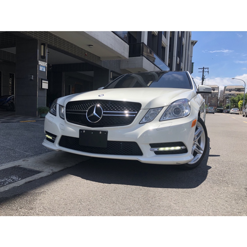 臉書:硬硬的車庫😎賓士 BENZ E350 3.5 白 12年 中古車 二手車 桃園 汽車 車用 強力過件