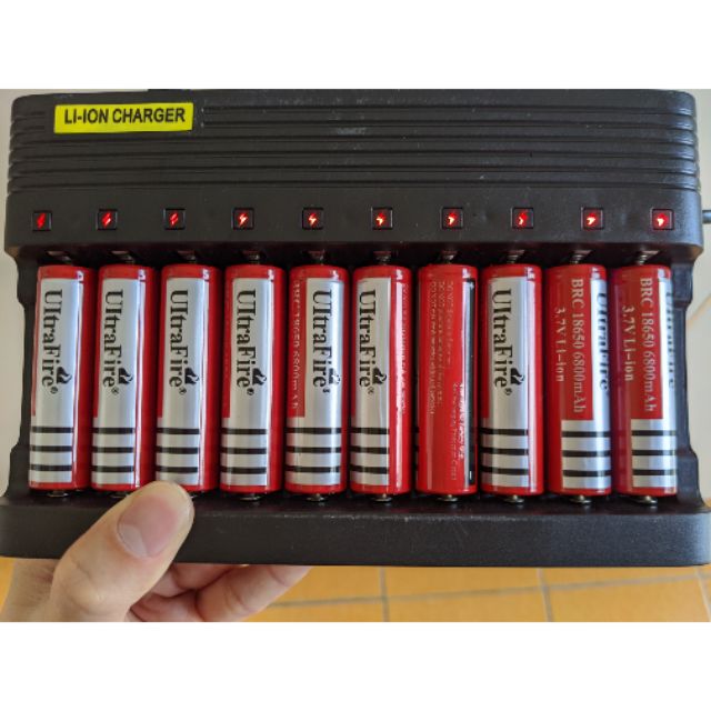充電器送 Ultrafire 鋰電池 3.7V  18650 電池