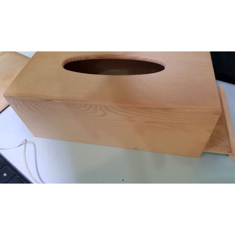 "安安台灣檜木"--台灣檜木面紙盒