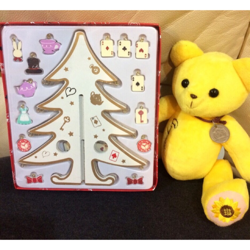 日本🇯🇵夢幻愛麗絲夢遊仙境木製桌上型聖誕樹🌲