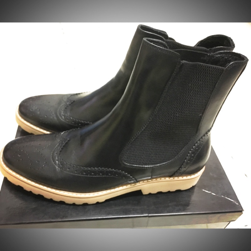 《全新品》Allegrezza 原尖型頭 真小牛皮靴44號（約 28.5～29公分）雀兒喜短靴款 流行款