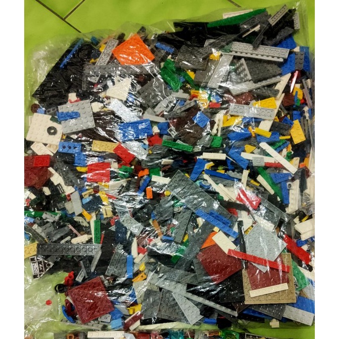 樂高二手磚 LEGO 樂高零件  樂高散磚 每100公克90元 / 300公克為1單位