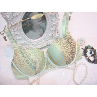拜金的店 華歌爾嬪婷系列 (75D=34D.)BB3353 KH 綠色前扣+美背內衣