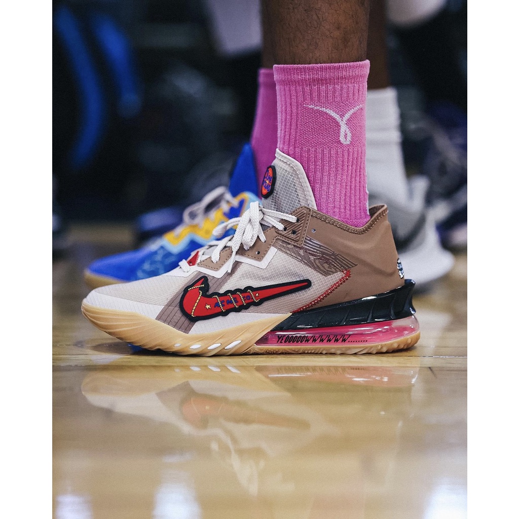 柯拔 Space Jam x Nike LeBron 18 Low EP CV7564-401 怪物奇兵 LBJ18