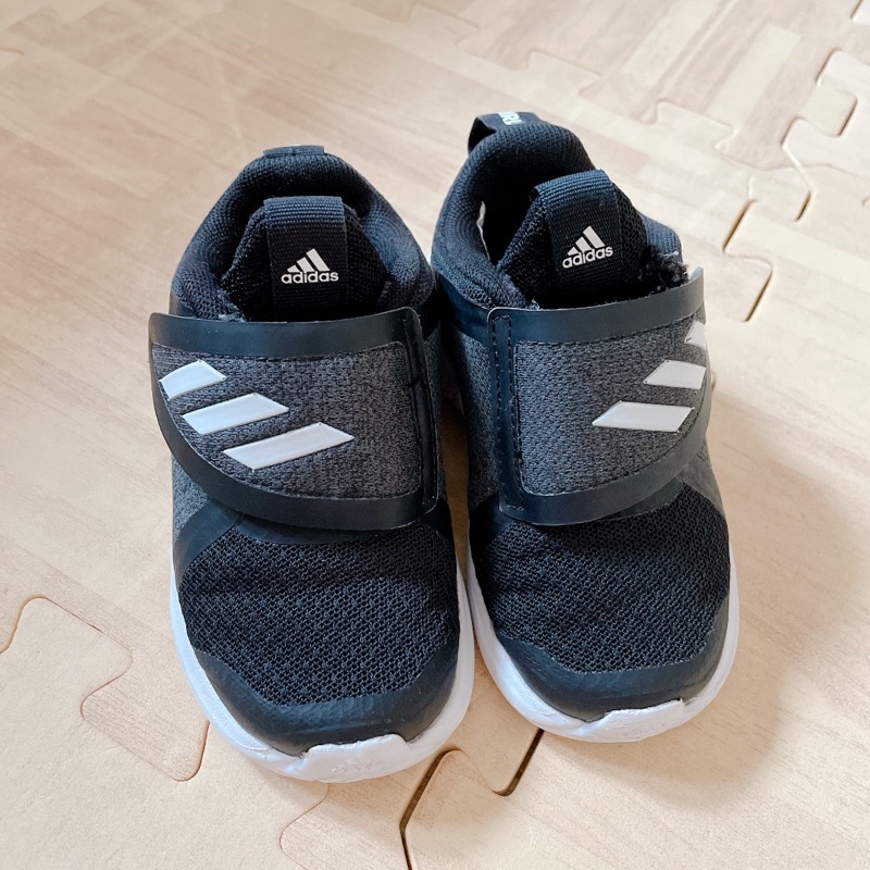 [正品自售] Adidas 女幼童運動鞋 (二手)