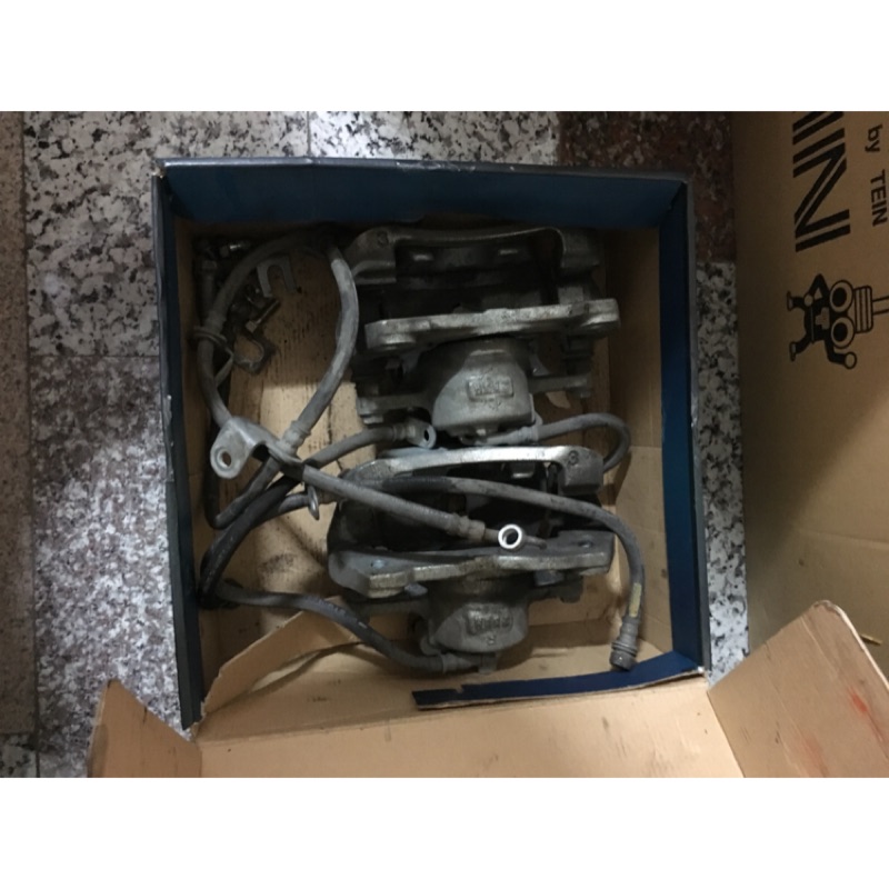 Altis 原廠前卡鉗