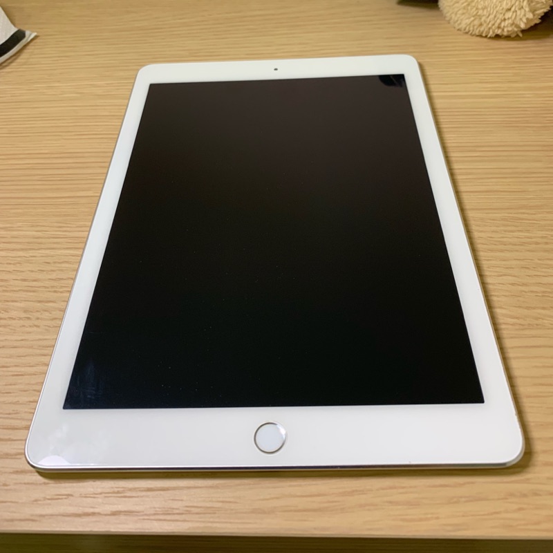 iPad air2 16G wifi 銀色 超取免運