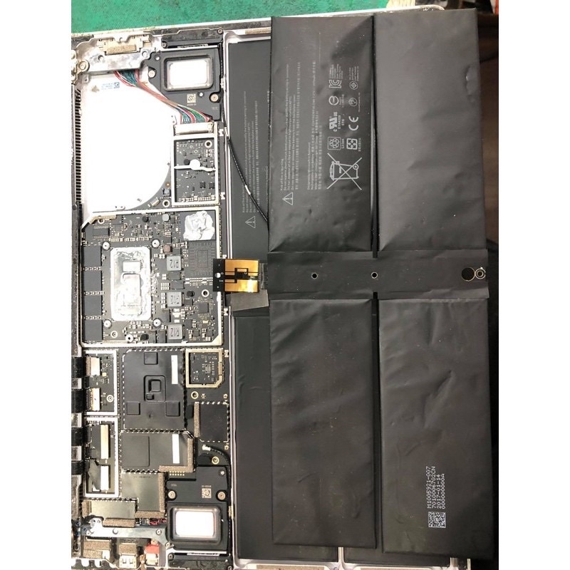 微軟 Surface pro 5/6 1796 電池更換 螢幕更換 不開機 主板維修