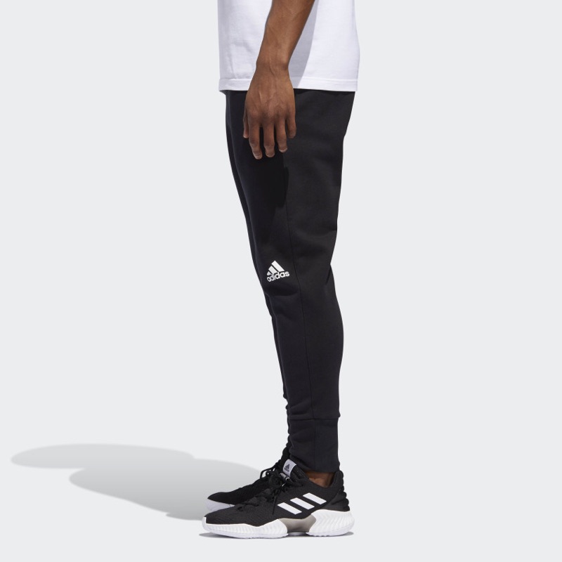 dn8353 adidas