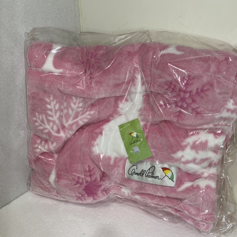 Arnold Palmer雨傘牌 法蘭絨時尚休閒毯 戀粉色冬日花紋 精裝手提盒