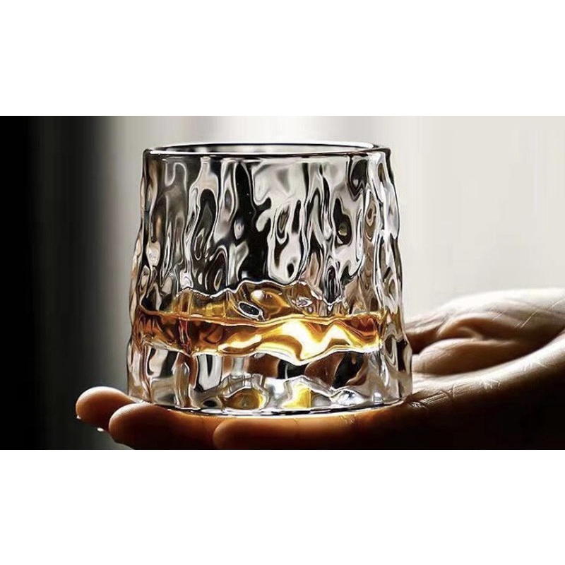 玻璃杯-酒杯-透明玻璃杯-週末 放鬆 趣味 不倒翁小酒杯-豎紋-水流紋-方格紋