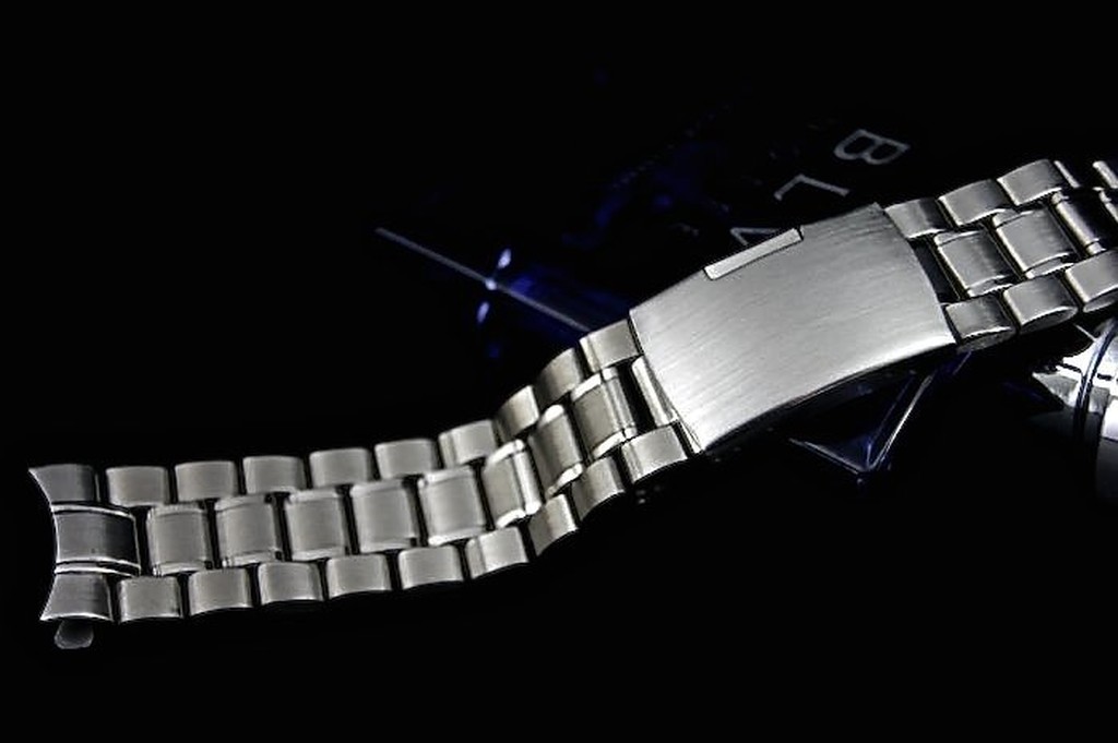 168錶帶配件~18mm彎頭拉砂間光,不鏽鋼製實心錶帶,單折側扣OMEGA,SUBMARINER,GMT黑水鬼