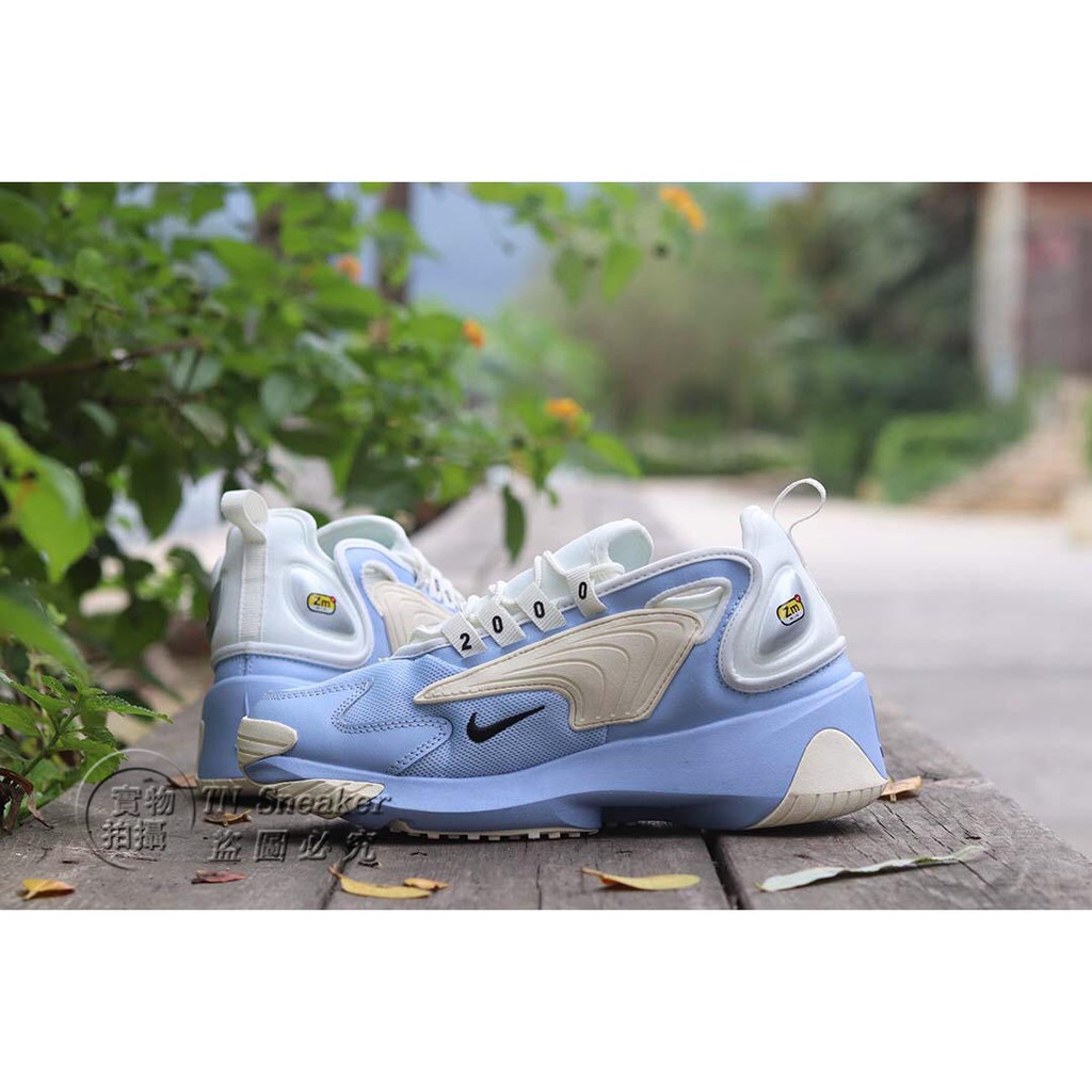 nike tn zoom 2000