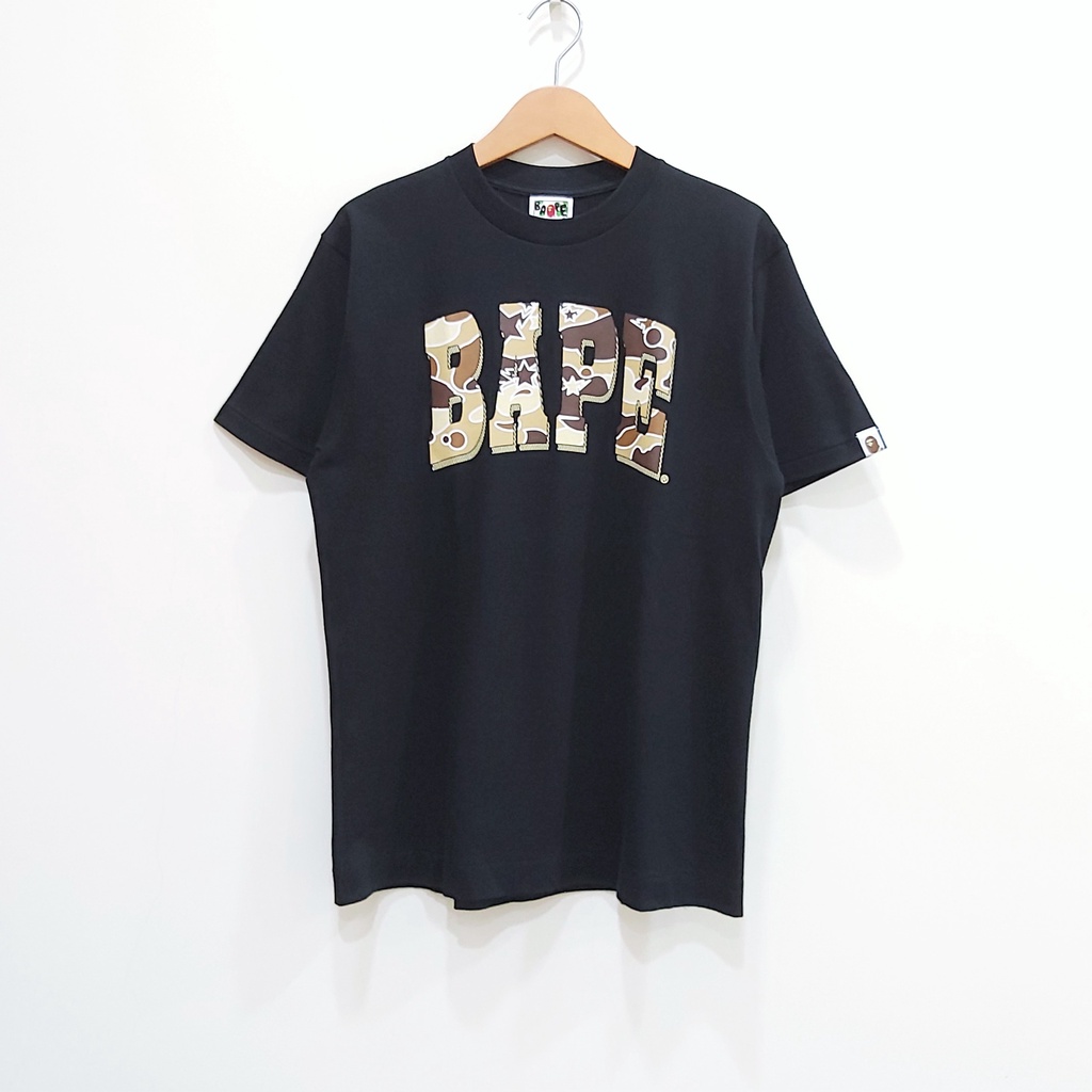 A BATHING APE BAPE 黑色迷彩字體短袖 T 恤